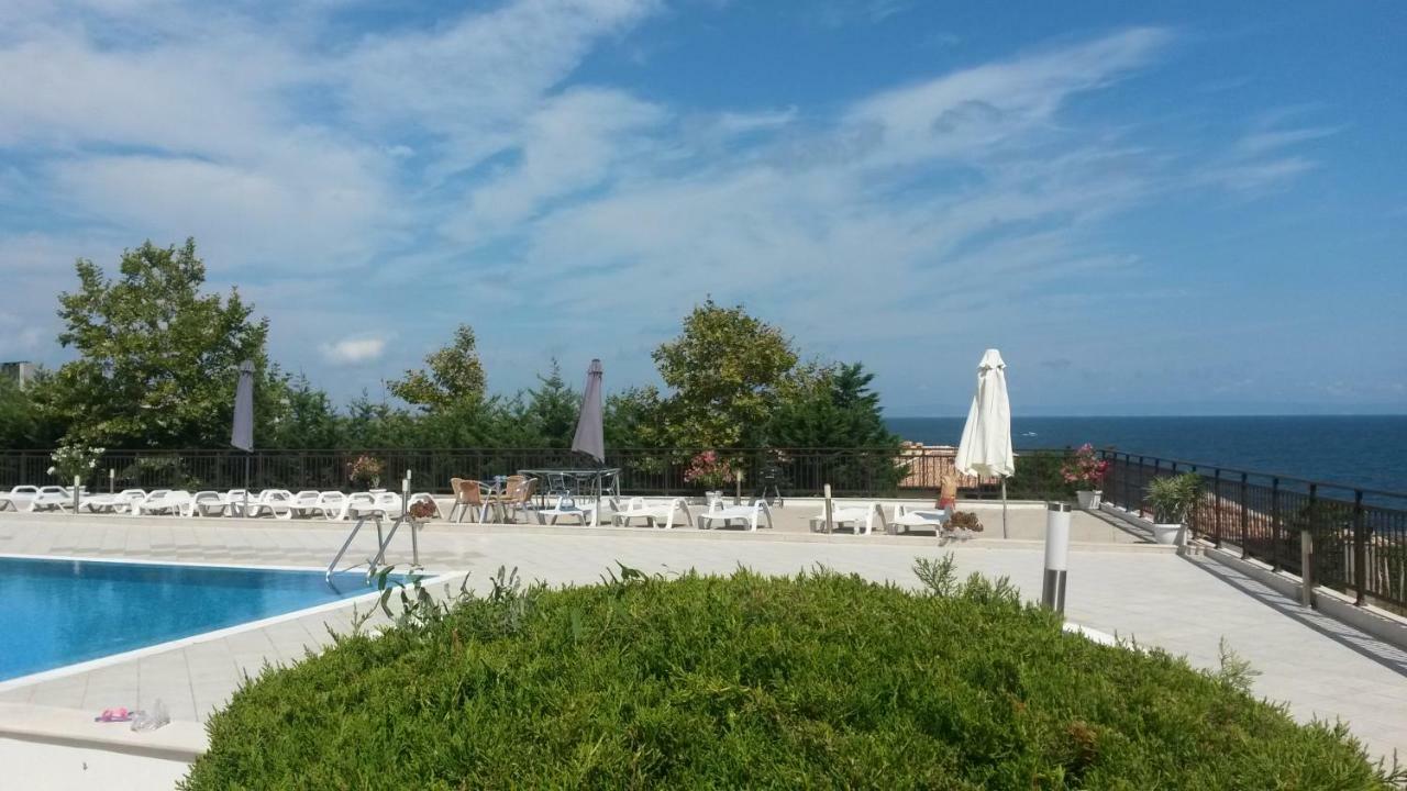 Menada Apolon Apartments ソゾポル エクステリア 写真
